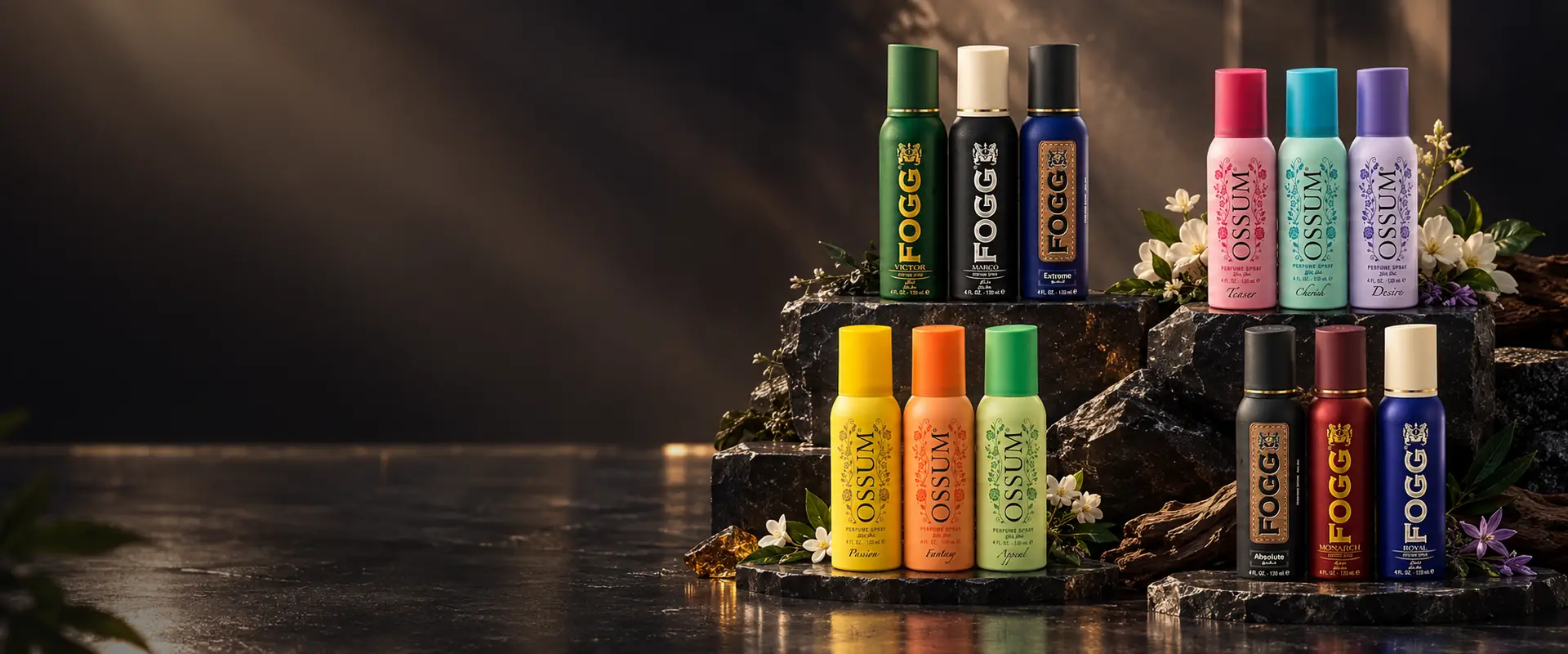 Les douze flacons FOGG et OSSUM, groupés par pack de trois sur des marches de roche noire.